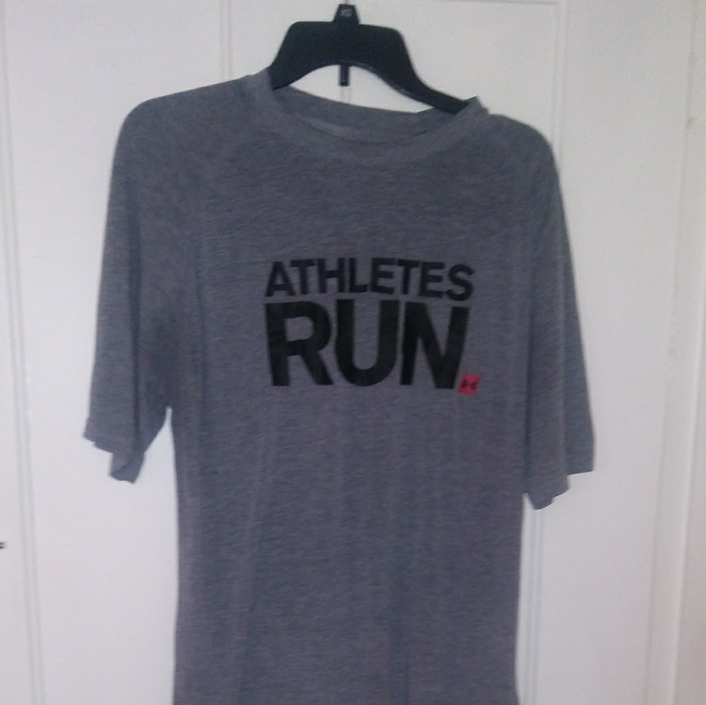 Under Armour T Shirt